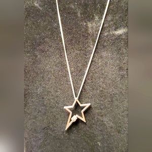 Silvertone Star necklace and earrings set NWT